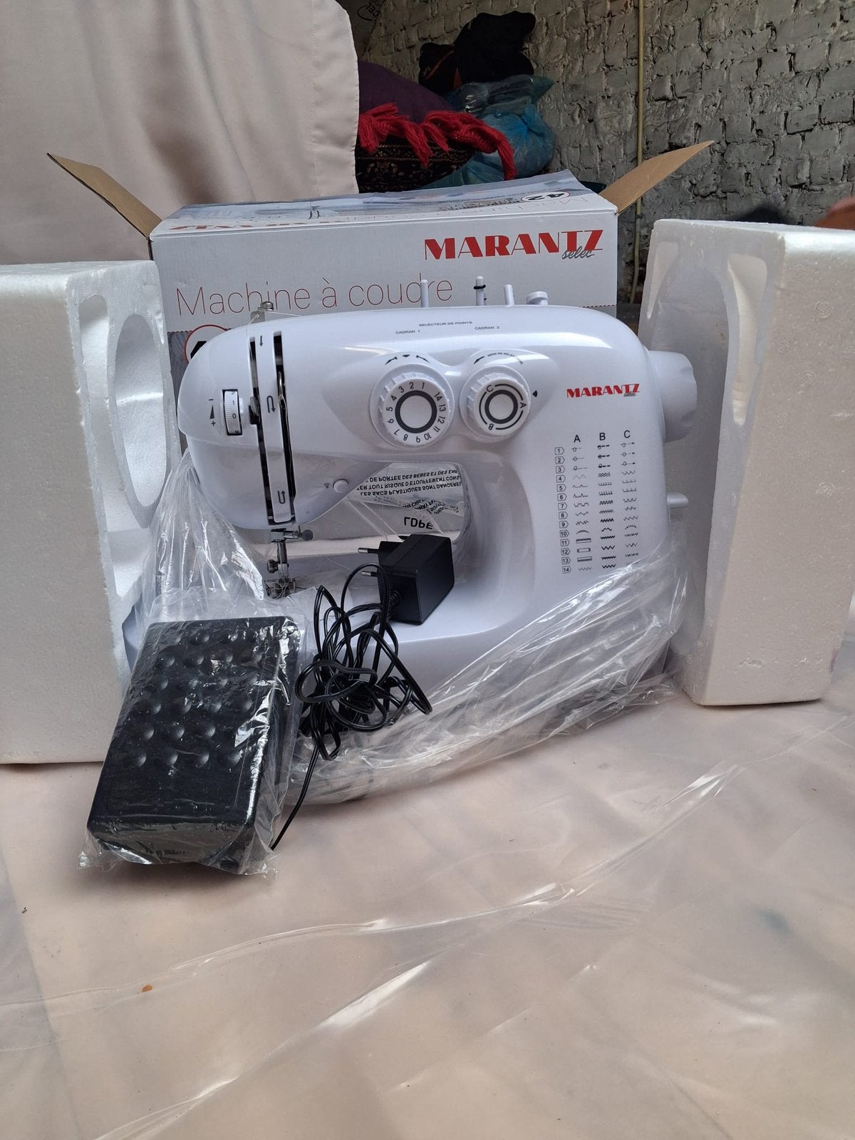 Naaimachine te koop nieuw, Hobby en Vrije tijd, Ophalen, Zo goed als nieuw, Naaimachine