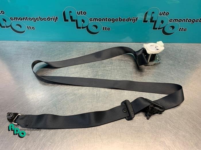 Ceinture de sécurité arrière gauche d'un Nissan Almera (A, -, 3 mois de garantie, Utilisé, -