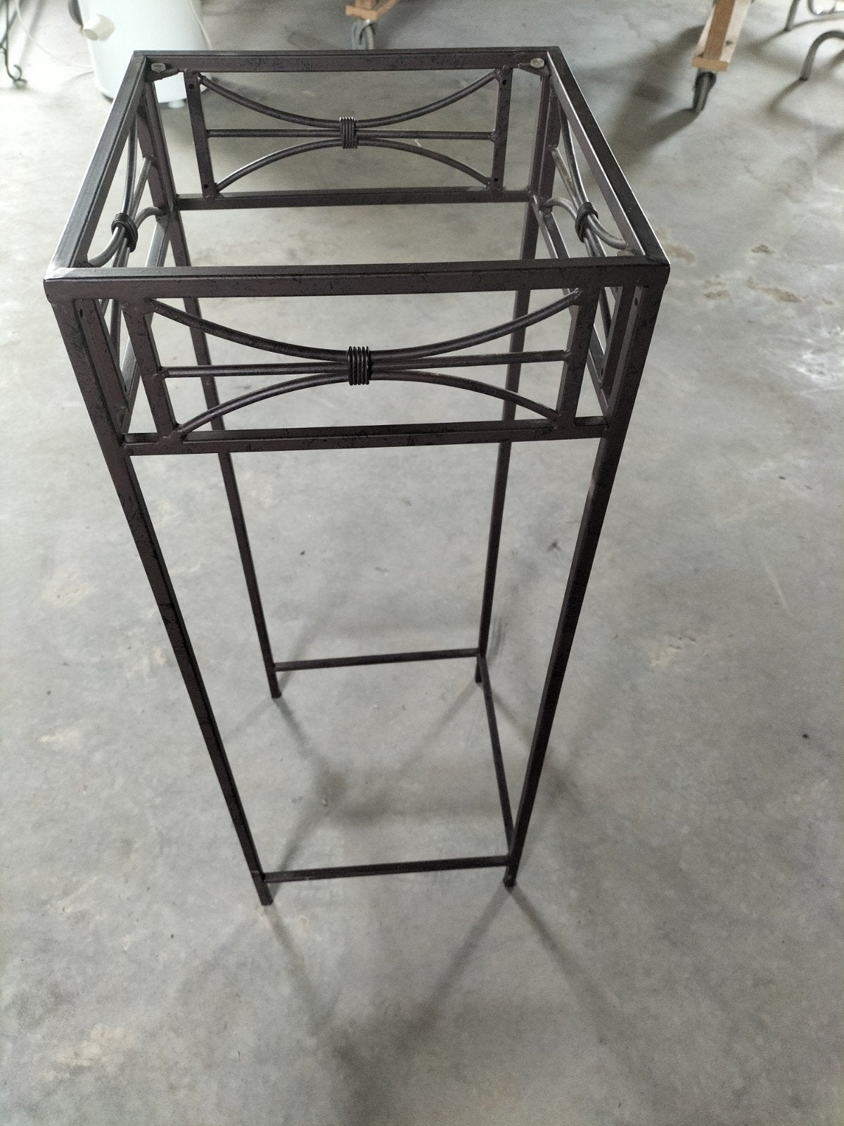 porte-plante ou table en fer, Enlèvement