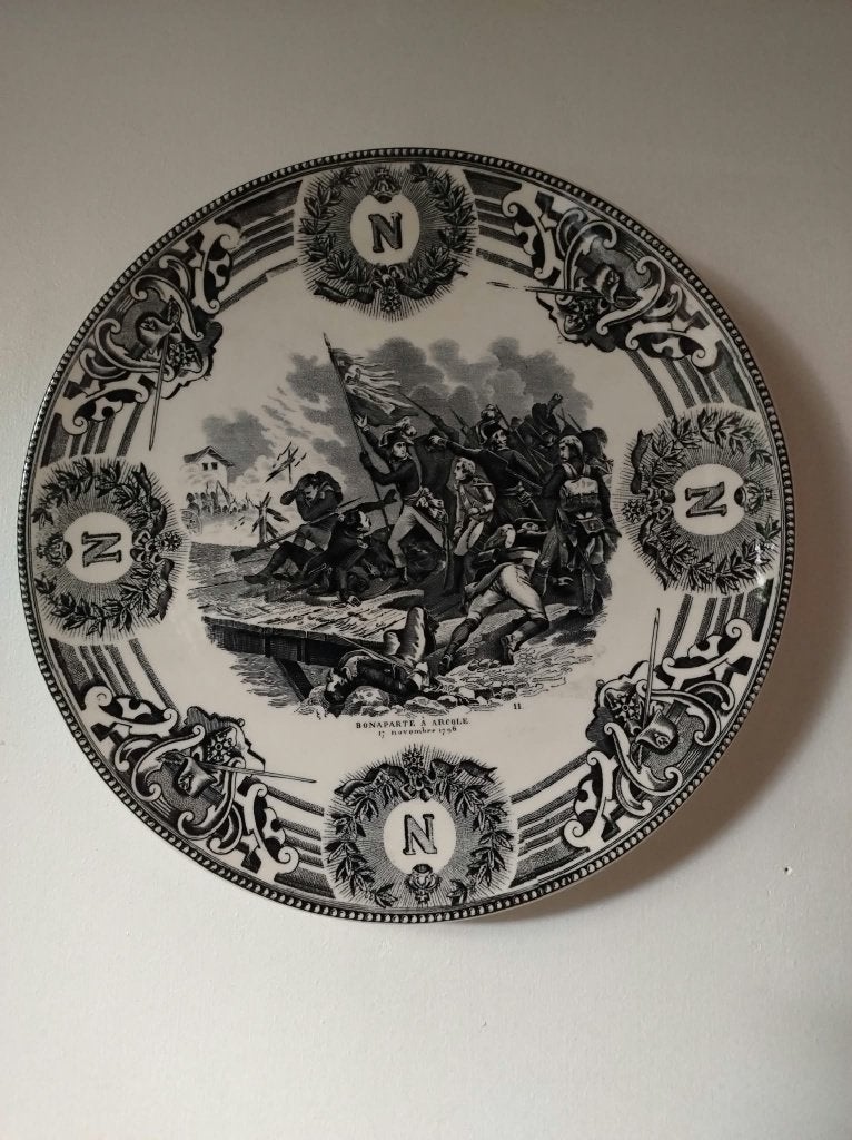 Boch Frères bord, Bonaparte à Arcole nr. 11, Ophalen, Zo goed als nieuw
