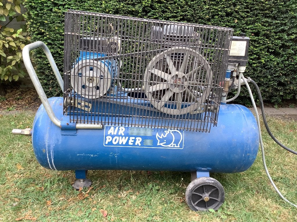 Luchtdrukcompressor, Doe-het-zelf en Bouw, Compressors, Ophalen, Gebruikt, 6 tot 10 bar, 25 tot 100 liter