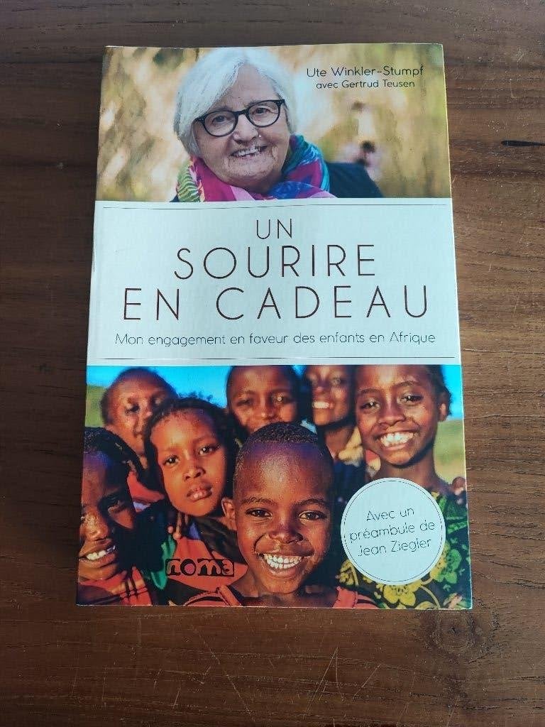 Un Sourire en Cadeau, Ophalen of Verzenden, Zo goed als nieuw