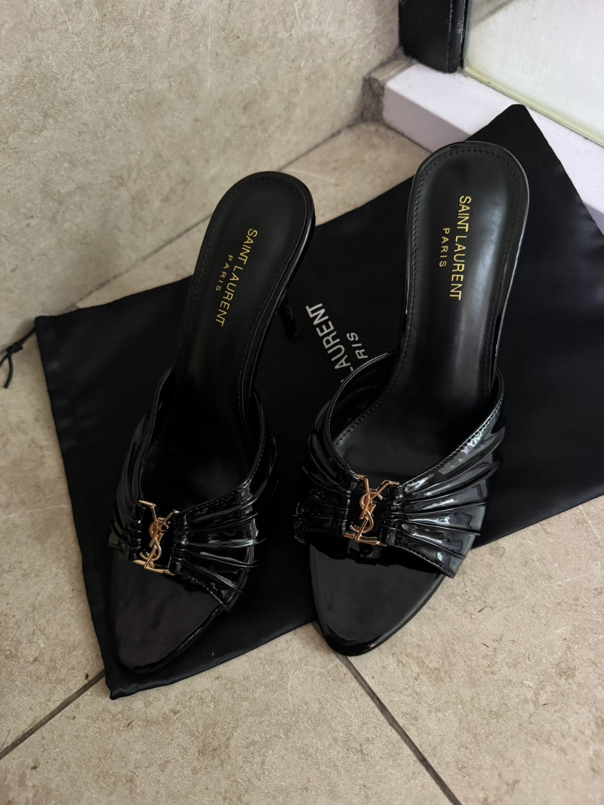YSL Hakken maat 39, Vêtements | Femmes, Neuf, Enlèvement ou Envoi, Chaussures à haut talons, Noir