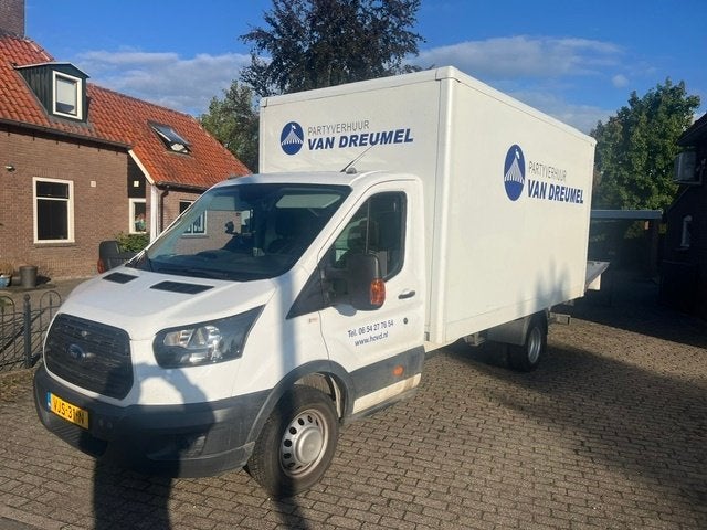 camion fourgon Ford avec hayon, Particulier, Achat, Attache-remorque, Ford