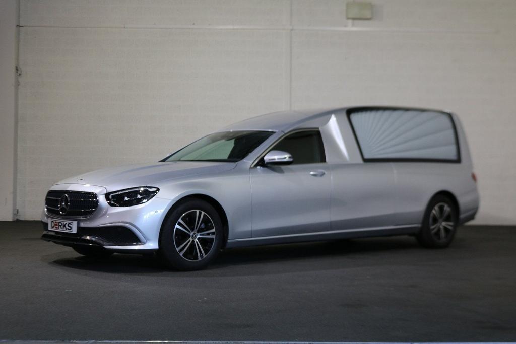 Mercedes-Benz E 200 T Indus Dueexis Begrafenisauto (nieuwe o, Auto's, Automaat, Break, Navigatiesysteem, 0 g/km