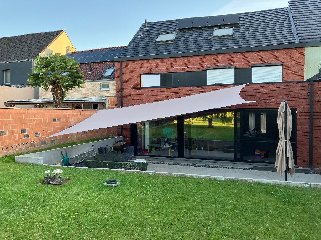 Schaduwdoek 4 x 7 m taupe incl. haken en touwen, Tuin en Terras, Schaduwdoeken, Ophalen, Zo goed als nieuw