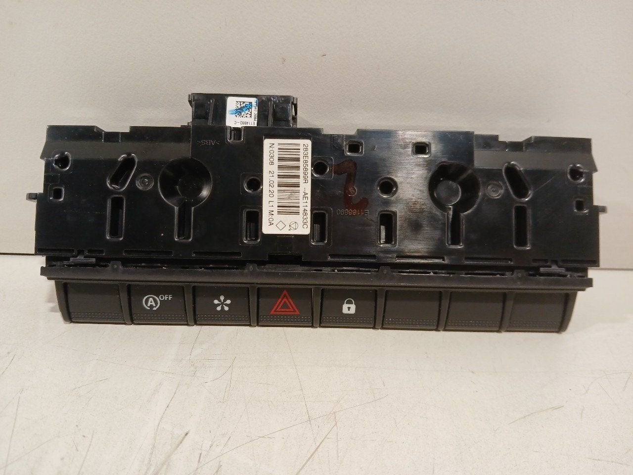 Alarmlicht schakelaar Renault Captur, Onderdelen@venauto.nl, Van der Ven Autorecycling B.V., Gebruikt, Ettenseweg 76, 4706 PB Roosendaal, The Netherlands