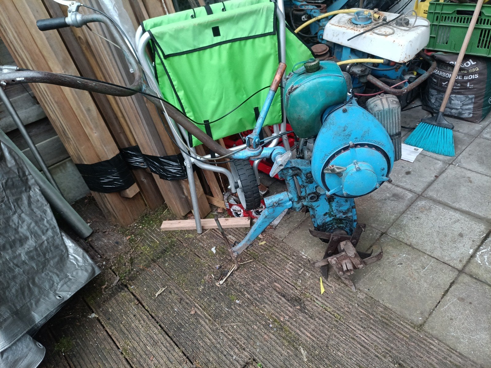 Freesmachine, Zakelijke goederen, Ophalen