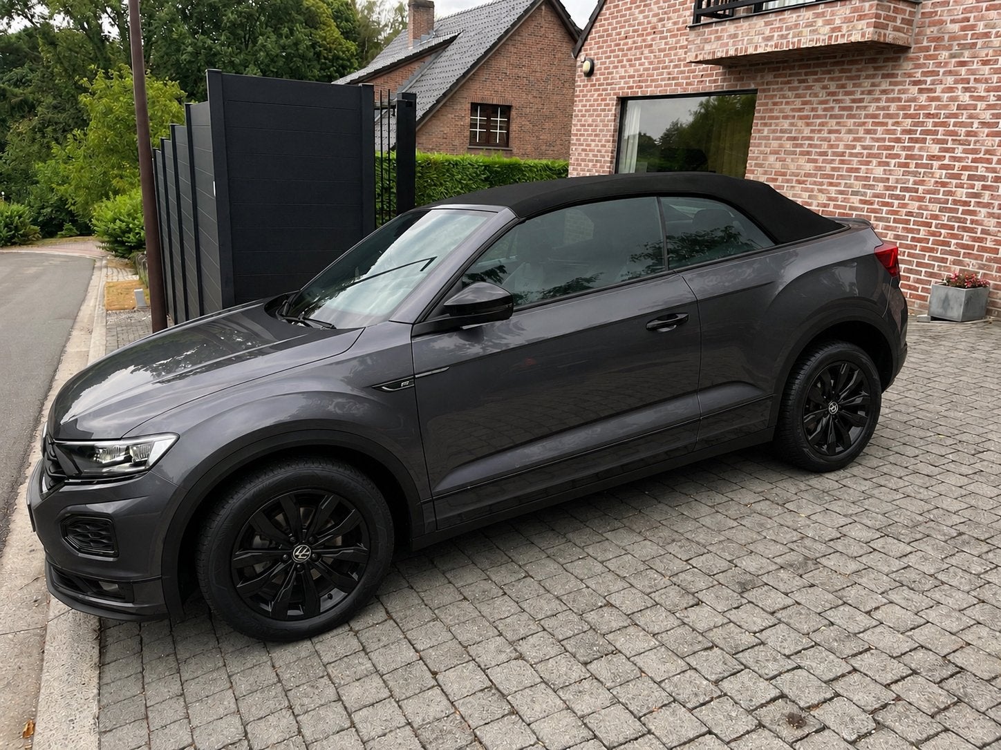 Vw T Roc R design DSG automaat 150pk 57000km mod 2022, Euro 6, Overige kleuren, Cabriolet, Alcantara
