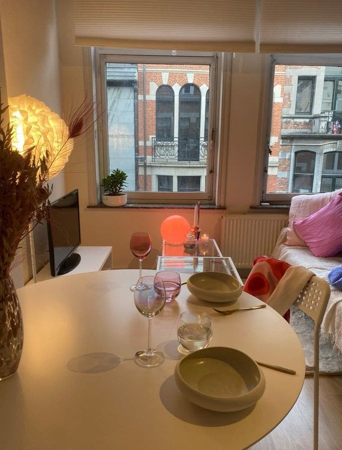 Witte ronde eettafel, Huis en Inrichting, Ophalen