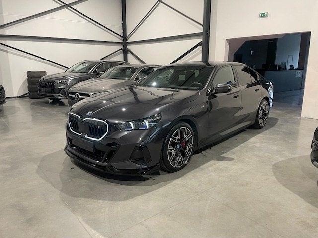 Bmw I5 eDrive40 M-Pack Full Option met Garantie, Autos, BMW, Cuir, Achat, Entreprise, Entretenue par le concessionnaire