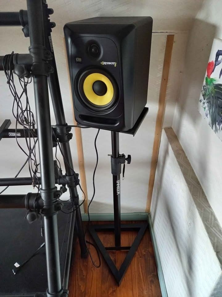 Krk Rokit 6 g3 met vloerstaanders, Ophalen, Zo goed als nieuw, Studiomonitor, KRK
