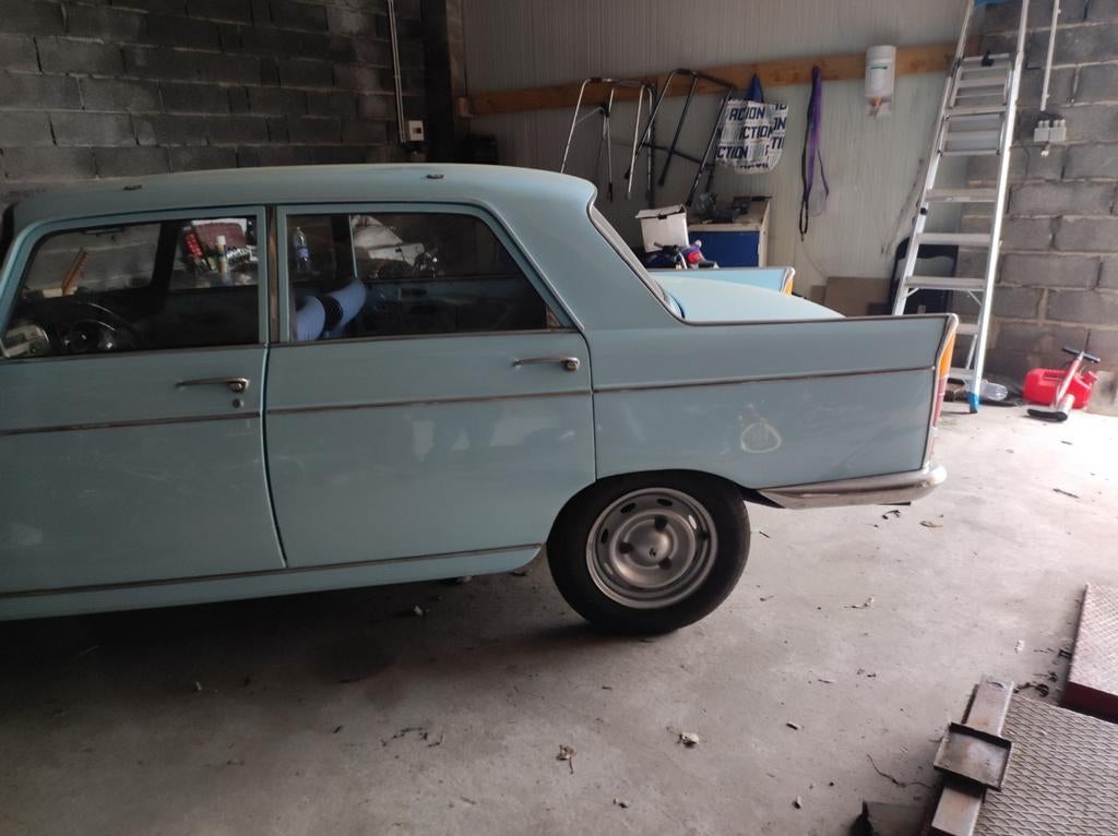 Peugeot 404, Peugeot