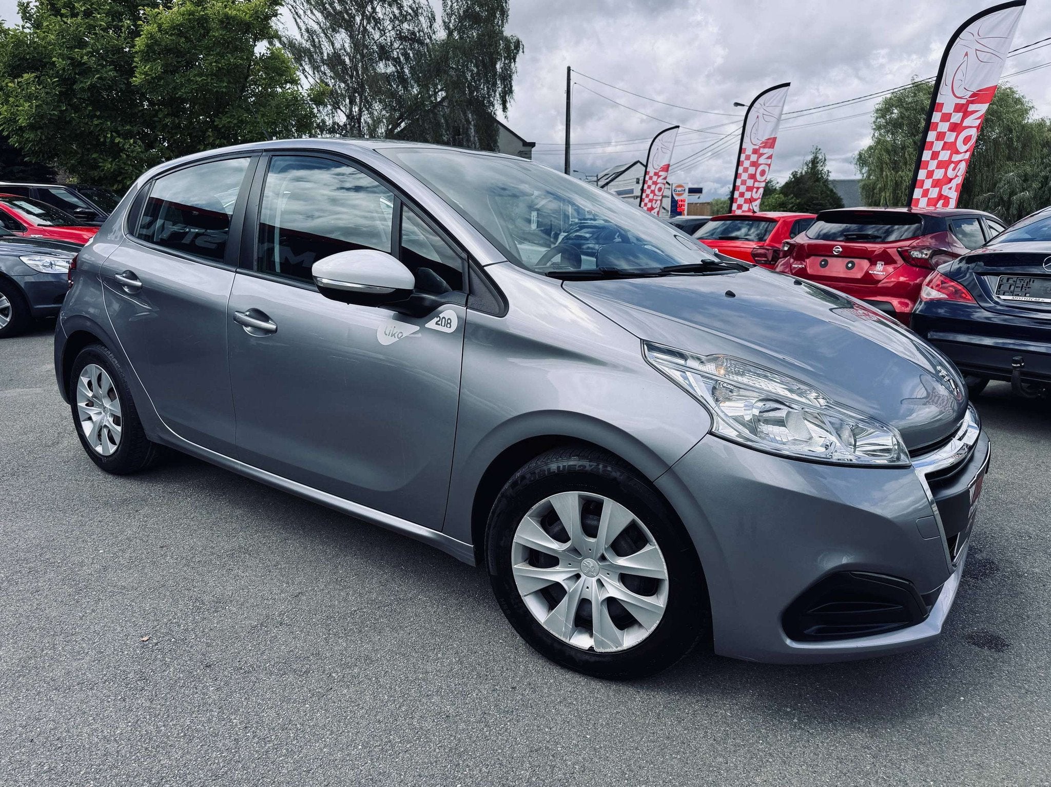 Peugeot 208 208 1.2i essence Like S, Garantie 1 an, Auto's, Voorwielaandrijving, Stof, 110 g/km, USB