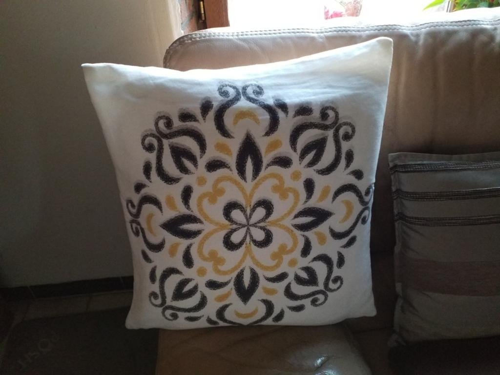Coussin tout doux, Enlèvement ou Envoi, Comme neuf, Carré