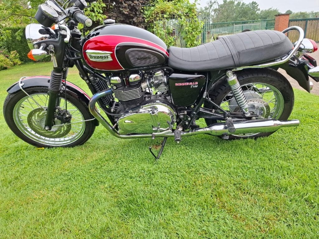 Triumph bonneville T100, 2 cilinders, Motorrijbewijs A, 900 cc, Particulier
