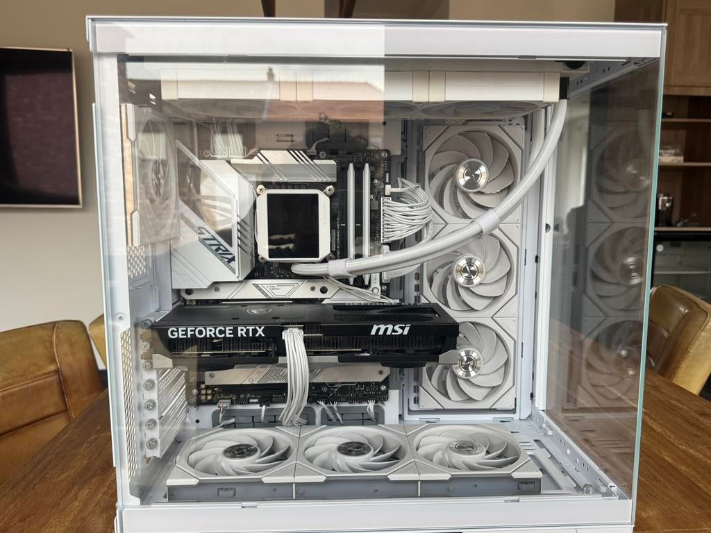 High-End Gaming PC – i9 14900KF + RTX 5070 Gaming Trio OC, 32 GB, Virtual Reality, Zo goed als nieuw, HDD