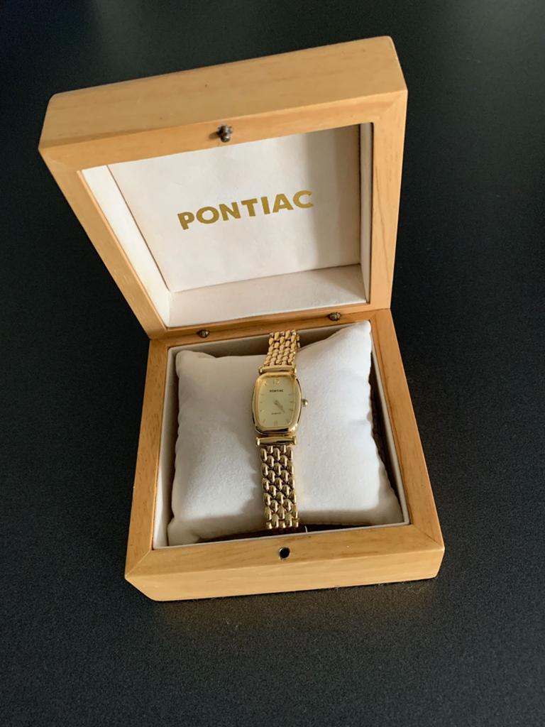 Pontiac dameshorloge met extra schakeltjes...verguld.., Ophalen
