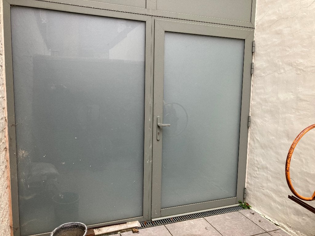 Duurzaam isolatieglas met deur in aluminium, Ophalen, Garagedeur, 120 cm of meer, 215 cm of meer
