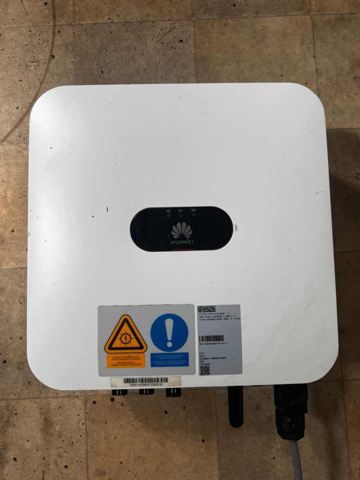 Omvormer Huawei SUN 2000L - 3,68KTL, Ophalen, Zo goed als nieuw