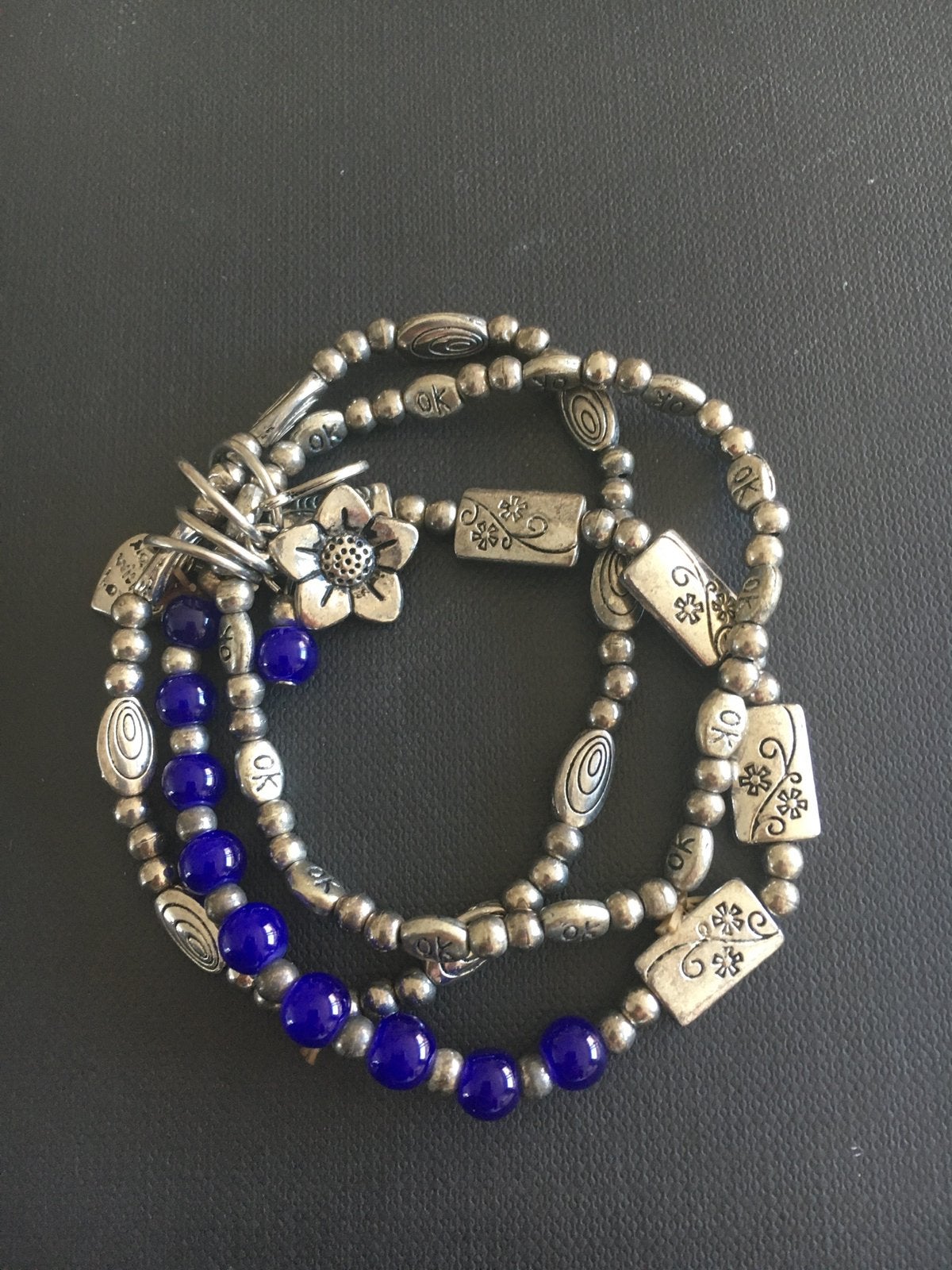 Bracelet en argent avec accent bleu, Bijoux, Sacs & Beauté, Bracelets, Enlèvement ou Envoi, Comme neuf, Bleu, Argent