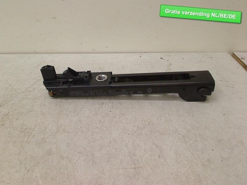 GORDEL HOOGTE VERSTELLER L Audi A4 Avant (B8) (1T0857819B), Auto-Union-Straße  1,
85057  Ingolstadt, DE, Info@audi.de, Audi, Utilisé