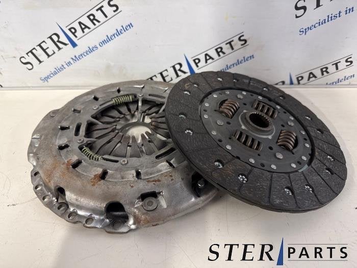 Kit embrayage (complet) d'un Mercedes Vito, Neuf, -, -, Enlèvement ou Envoi