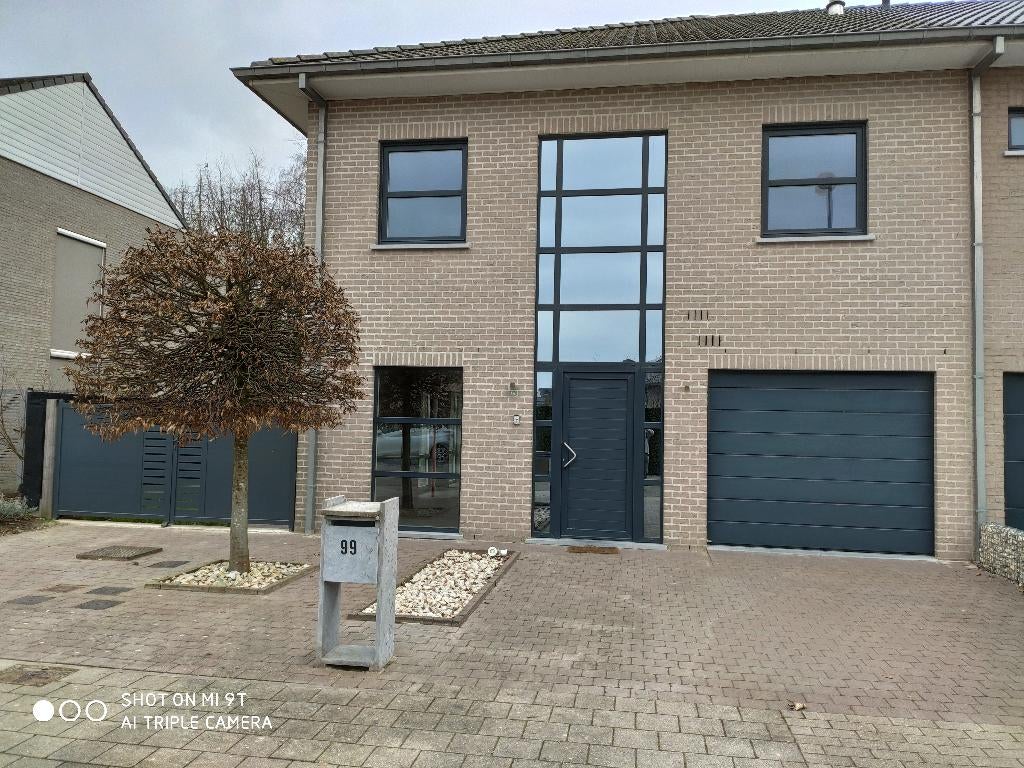 Huurhuis  voor 1500 euro + 3 maanden huurwaarborg, 220 m², Sint-Niklaas, 139 kWh/m²/jaar