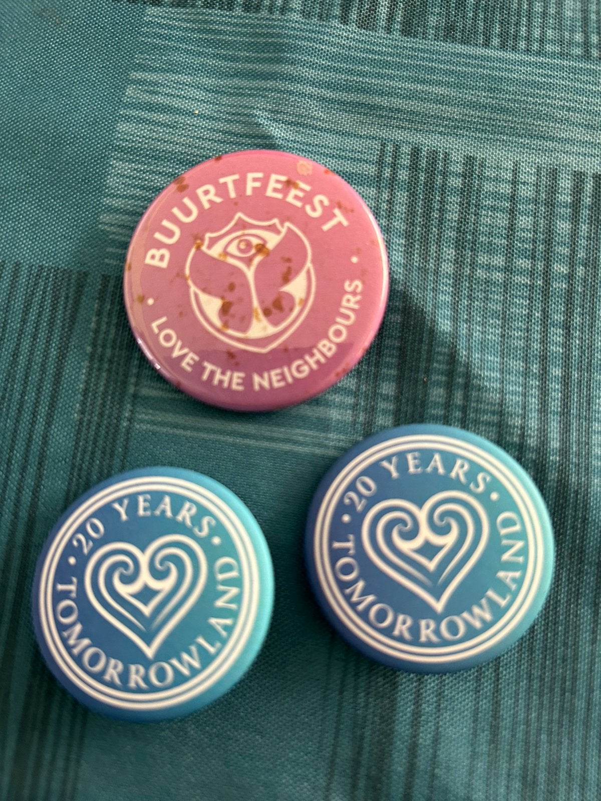 Tomorrowland pins, Ophalen, Gebruikt
