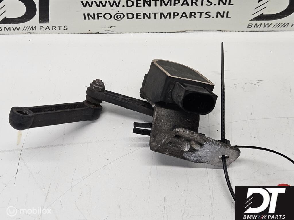 Hoogteregelaar rechtsachter BMW F10 F11 530d 37146870000, Gebruikt, Ophalen of Verzenden, BMW, BMW