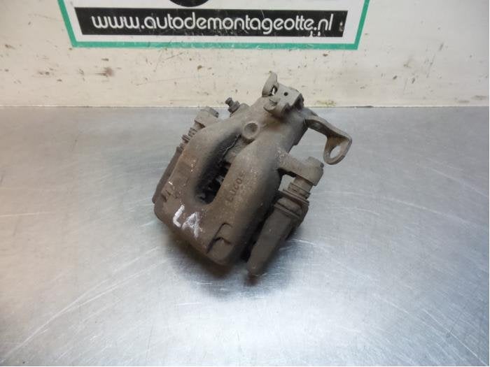 Etrier de frein (pince) arrière gauche d'un Citroen C3 (C3, Autos : Pièces & Accessoires, Freins & Transmission, Citroën, Utilisé