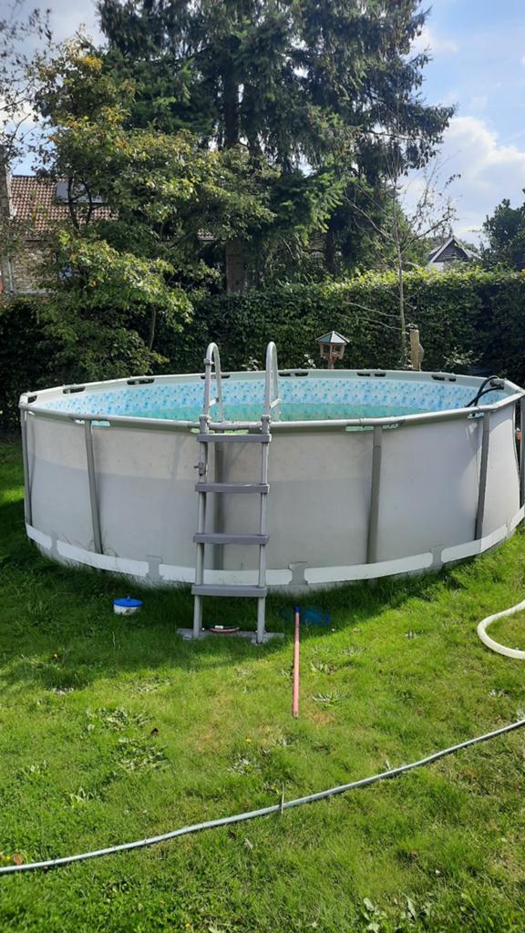 Bestway Zwembad + Zandfilter flowclear + Zonneboiler, Ophalen, Gebruikt