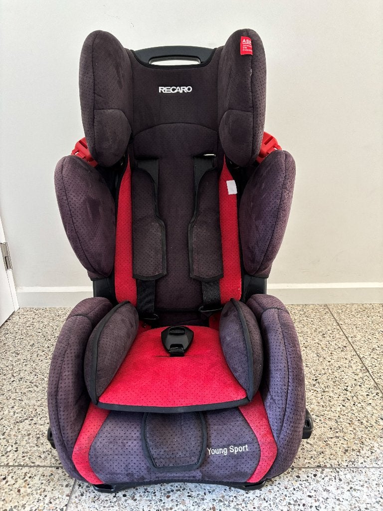 Recaro autostoel young sport, Kinderen en Baby's, Autogordel, Verstelbare rugleuning, Zo goed als nieuw, 9 t/m 36 kg