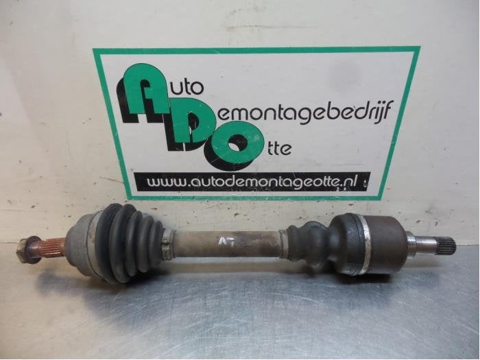 Aandrijfas links-voor van een Citroen Berlingo (Berlingo 96-, Gebruikt, -, Ophalen of Verzenden, -