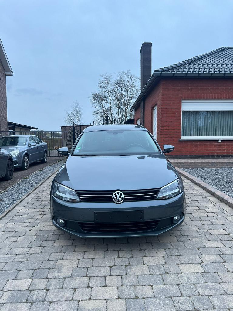 VOLKSWAGEN JETTA 1.2 BENZİNE 100.000KM GEKEURD, Autos, Achat, Entreprise, Air conditionné, Jetta