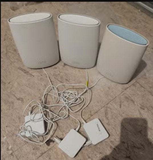 Netgear orbi rbr50 + 2 sattelite, Computers en Software, Ophalen, Zo goed als nieuw, Router, Netgear