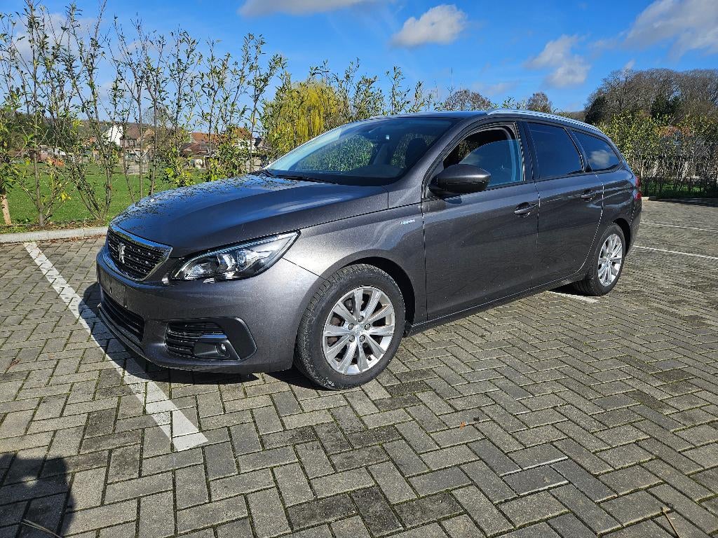 Peugeot 308 1.5 HDi SW ✅112.907 KM ✅ACHTERUITRIJCAMERA, Voorwielaandrijving, Stof, 4 cilinders, Zwart