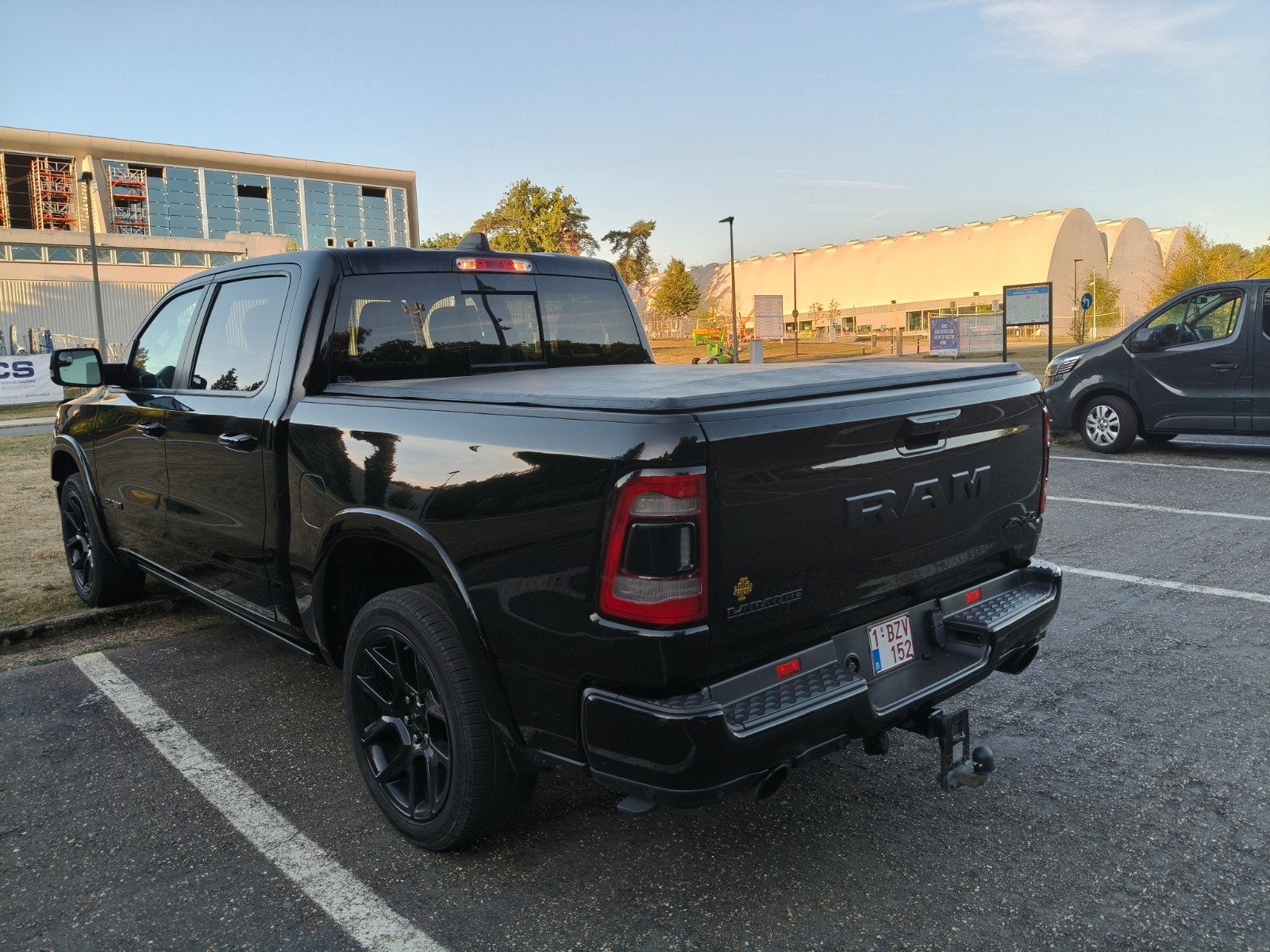 Dodge ram 2019, Auto's, Automaat, Zwart, Vierwielaandrijving, 6 deurs