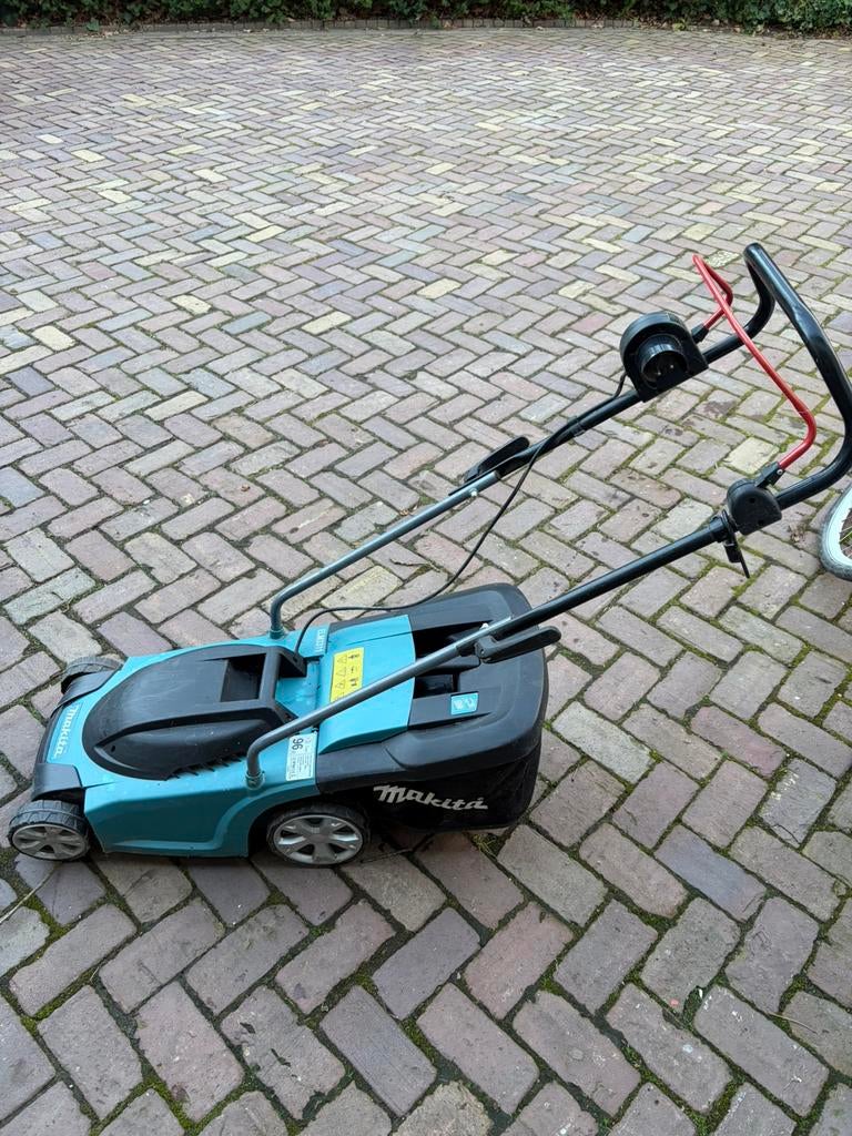 Grasmaaier makita, Tuin en Terras, Grasmaaiers, Ophalen, Zo goed als nieuw