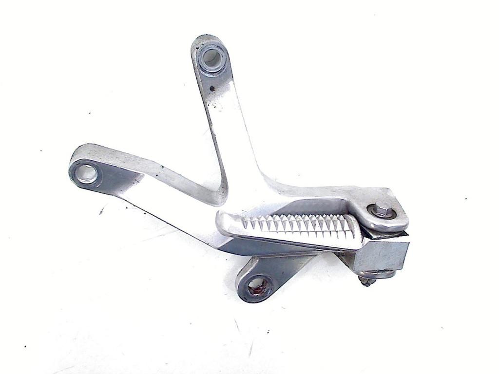 REPOSE PIEDS SUPPORT ARRIÈRE DROIT Yamaha, Motos, Dhr. S. di Majo, Utilisé, Info@cama-motorparts.nl, P.J. Troelstraweg 8 8
3144 CX  MAASSLUIS, NL