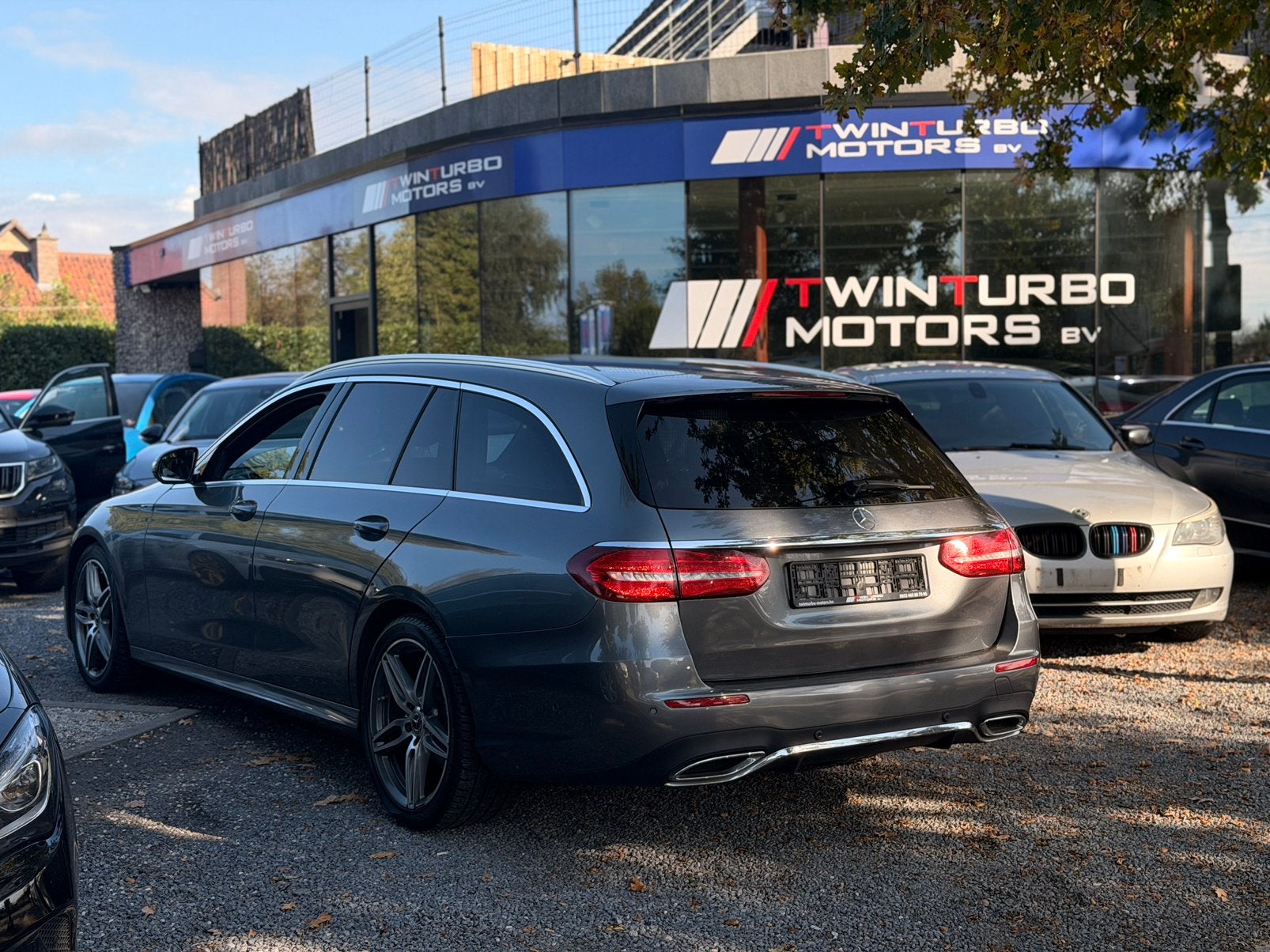 Mercedes E220d Amg line Vol optie, Automaat, Bedrijf, 5 deurs, Zilver of Grijs