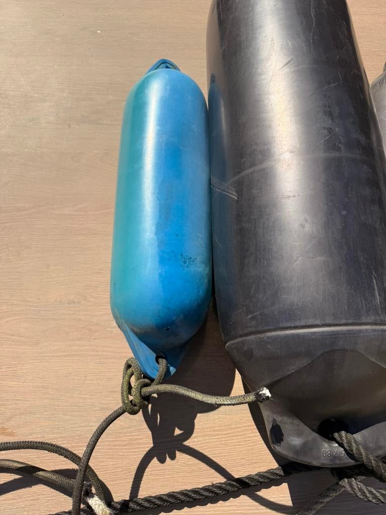 Boot boeien, Ophalen, Zo goed als nieuw