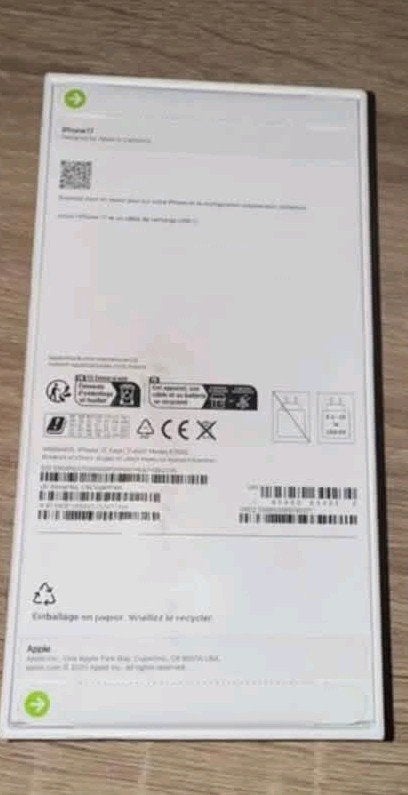 Iphone 17 blanc jamais ouvert, Computers en Software, Apple iPads, Wit