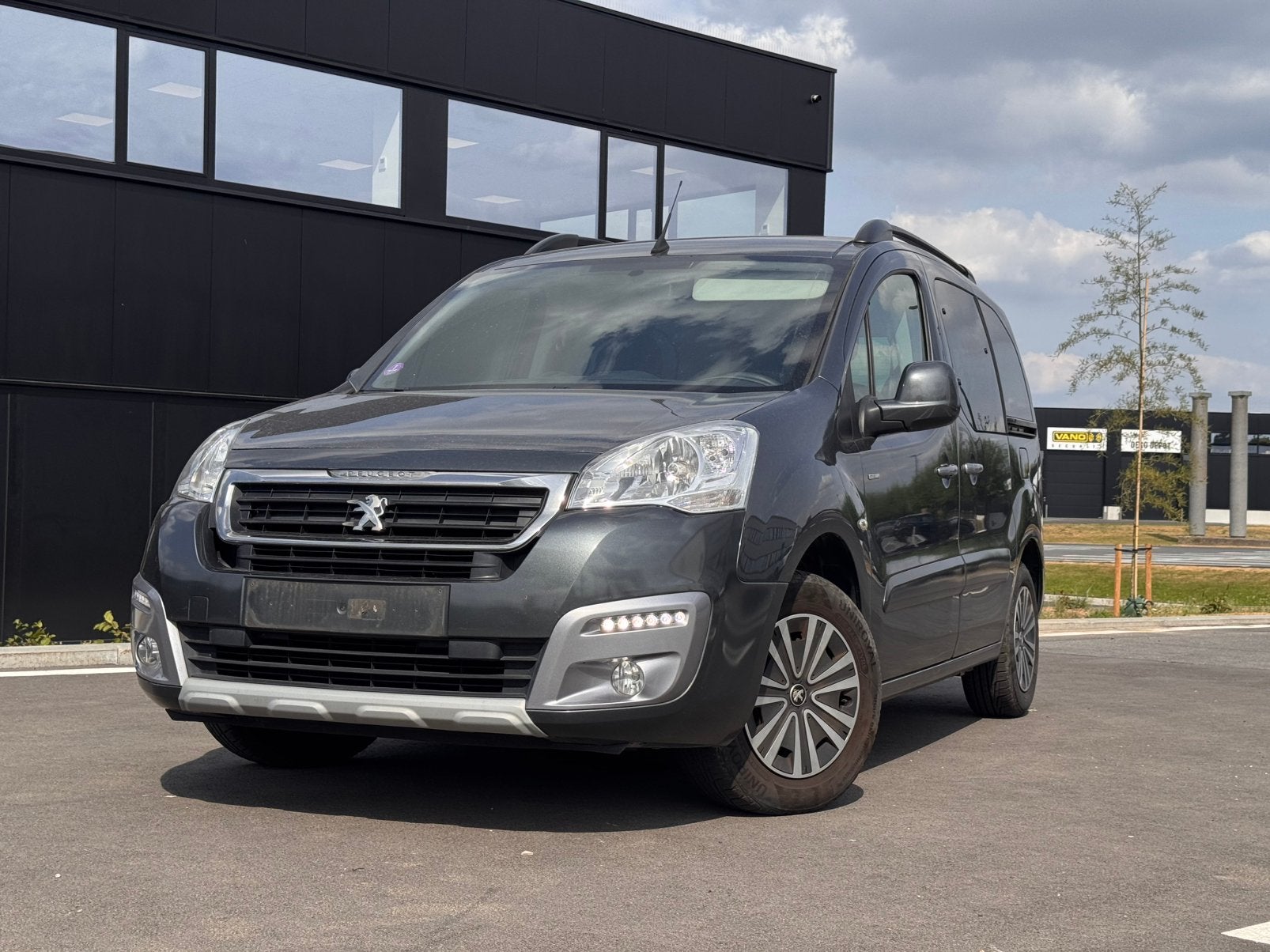 Peugeot partner Teepee, Autos, Peugeot, Argent ou Gris, Achat, Euro 6, 5 portes