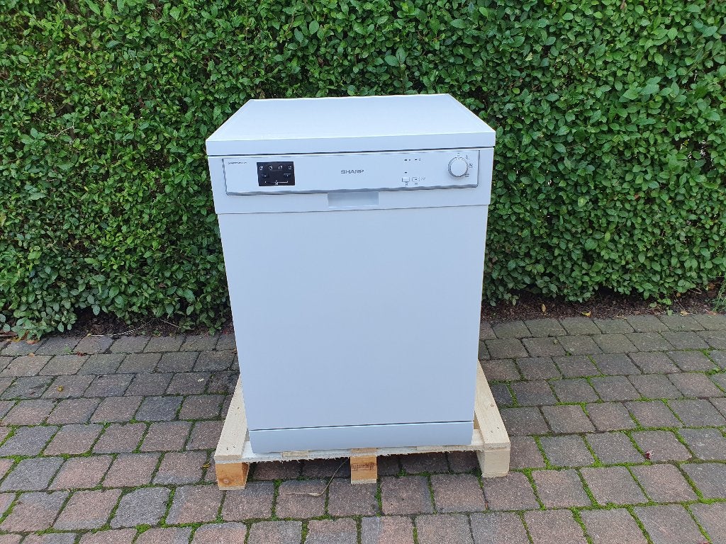 Vrijstaande vaatwasser sharp, Elektronische apparatuur, Ophalen, Minder dan 85 cm, Zo goed als nieuw, 45 tot 60 cm