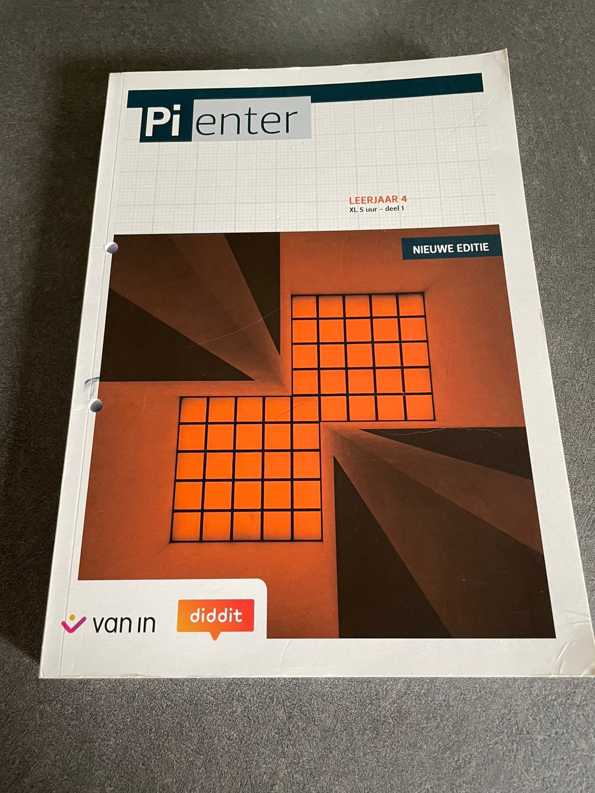 Pienter leerjaar 4 XL 5 uur, Ophalen, Zo goed als nieuw