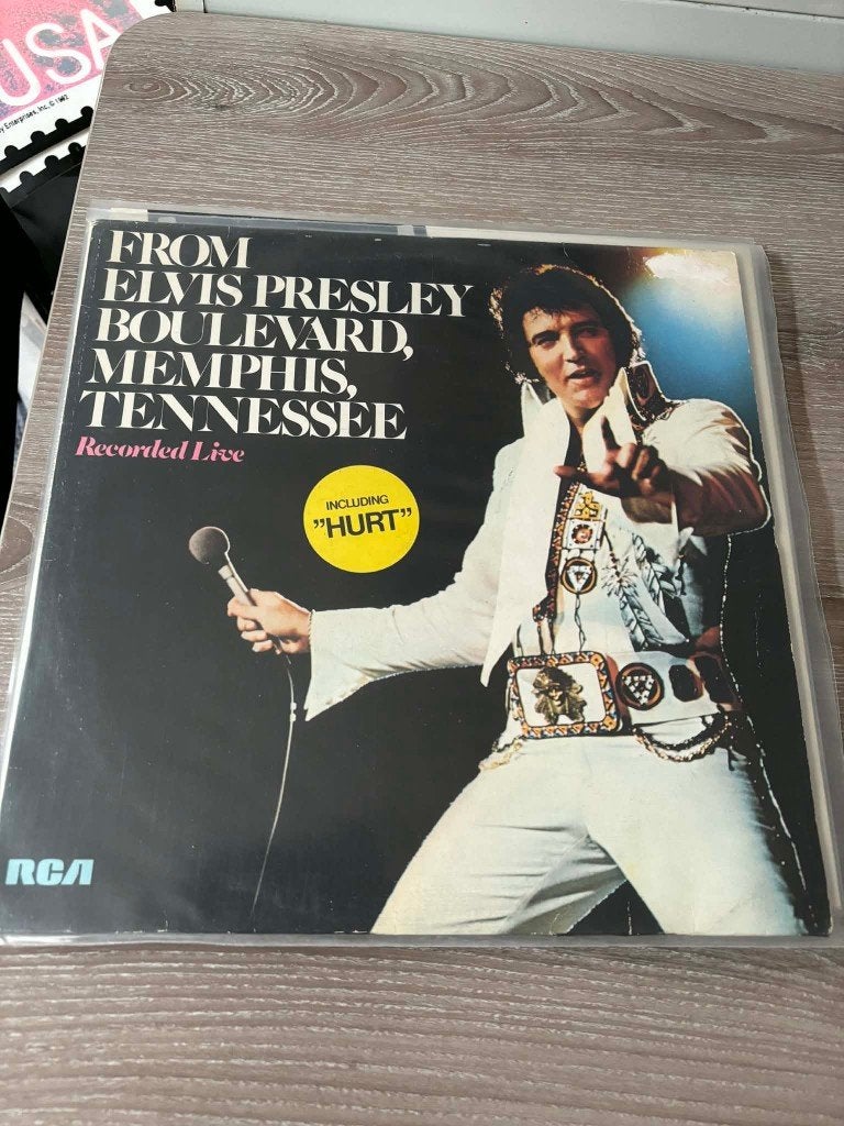 Elvis lp, From Elvis presley boulevard Memphis Tennessee,, LP, Gebruikt, Ophalen of Verzenden, Beschermende buitenhoes