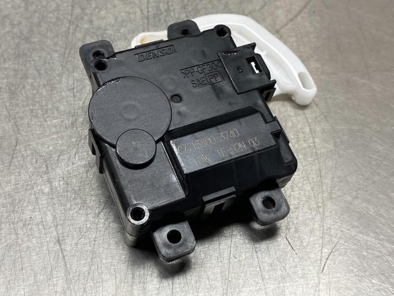 ACTIONNEUR MOTEUR VOLET CHAUFFAGE Suzuki Vitara (LY / MY), Utilisé, Suzuki