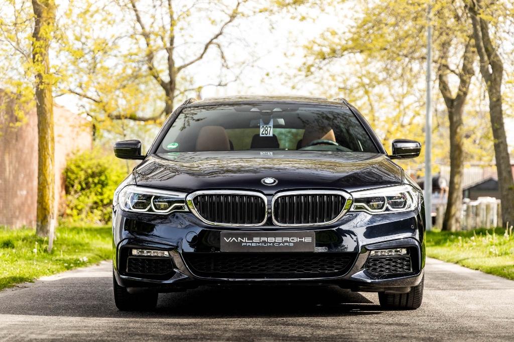 BMW 520iA M Sport Break * 360 * HiFi * Pano * HUB *, Cuir, Entreprise, Entretenue par le concessionnaire, Automatique