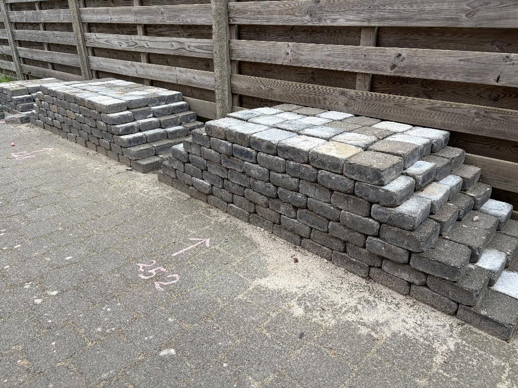 Betonklinkers blauw/grijs 14,5 x 14,5 x 6 cm op te halen, Doe-het-zelf en Bouw, Ophalen, Gebruikt
